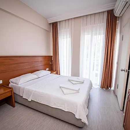 Makri Hotel 3*
