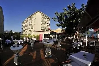 Hotel Makri 3*