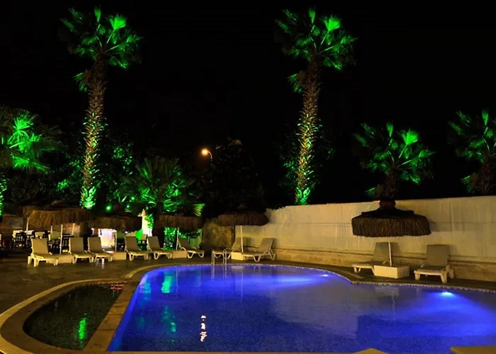 Hotel Makri 3*